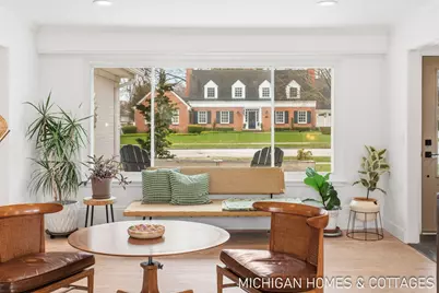 141 E 26th Street, Holland, MI 49423 - Photo 3