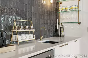 141 E 26th St, Holland, MI 49423 - Photo 7