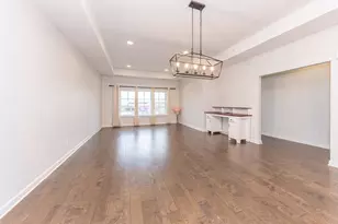 5518 Arbor Chase Dr, Ann Arbor, MI 48103 - Photo 7