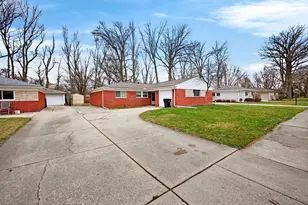 23245 Tuck Rd, Farmington Hills, MI 48336 - Photo 7