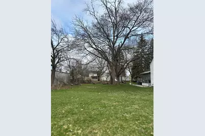 421 Van Allen Street SE, Grand Rapids, MI 49548 - Photo 1