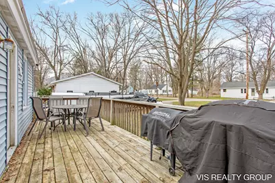 907 Wilson Avenue, Norton Shores, MI 49441 - Photo 7