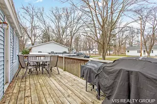 907 Wilson Ave, Norton Shores, MI 49441 - Photo 7