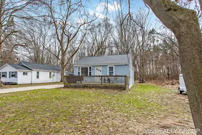 907 Wilson Avenue, Norton Shores, MI 49441 - Photo 5