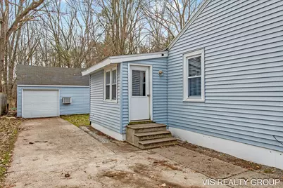 907 Wilson Avenue, Norton Shores, MI 49441 - Photo 9