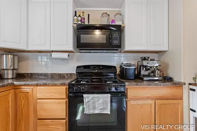 907 Wilson Avenue, Norton Shores, MI 49441 - Photo 23