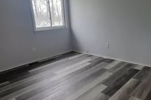 655 Robinwood Dr, Troy, MI 48083 - Photo 13