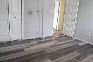 655 Robinwood Dr, Troy, MI 48083 - Photo 11