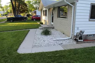 655 Robinwood Dr, Troy, MI 48083 - Photo 29