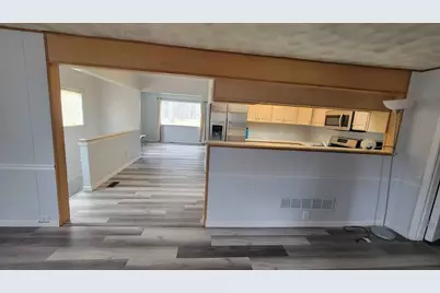 655 Robinwood Drive, Troy, MI 48083 - Photo 31