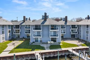 400 Lakeview Ct, Spring Lake, MI 49456 - Photo 1