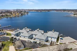 400 Lakeview Ct, Spring Lake, MI 49456 - Photo 41