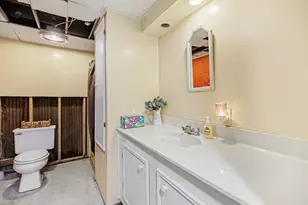 411 5th St, Manistee, MI 49660 - Photo 13