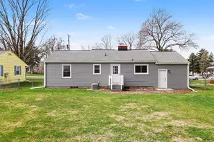 2305 Maple Dr, Jackson, MI 49203 - Photo 25