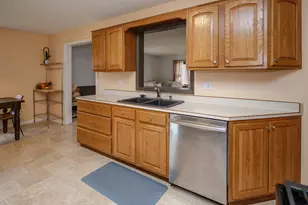 925 Westfall Ave, Kalamazoo, MI 49006 - Photo 9