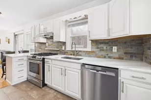 4440 Henry St, Norton Shores, MI 49441 - Photo 15