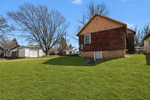 205 W 1st St, Ludington, MI 49431 - Photo 5