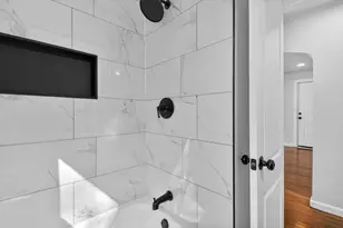 8449 Penrod St, Detroit, MI 48228 - Photo 13