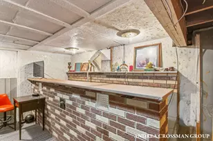 910 N Washington Ave, Battle Creek, MI 49037 - Photo 33