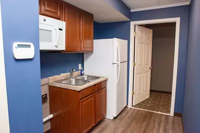 2301 Wildwood Avenue, Jackson, MI 49202 - Photo 7