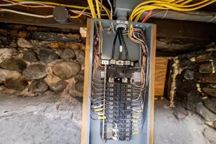 110 Hillsdale St, Hillsdale, MI 49242 - Photo 33