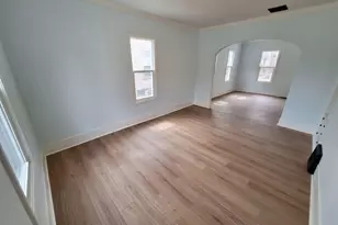 110 Hillsdale St, Hillsdale, MI 49242 - Photo 3