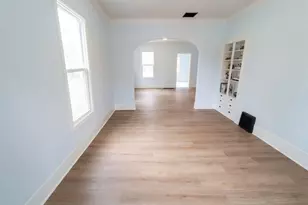 110 Hillsdale St, Hillsdale, MI 49242 - Photo 5