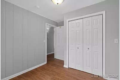 727 Emerald Avenue NE, Grand Rapids, MI 49503 - Photo 9