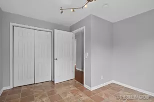 727 Emerald Ave NE, Grand Rapids, MI 49503 - Photo 5
