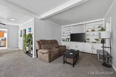 727 Emerald Avenue NE, Grand Rapids, MI 49503 - Photo 5