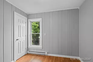 727 Emerald Ave NE, Grand Rapids, MI 49503 - Photo 11