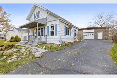 607 Sherwood Avenue, Three Oaks, MI 49128 - Photo 1
