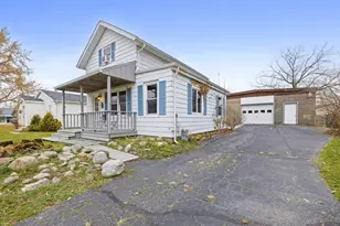 607 Sherwood Ave, Three Oaks, MI 49128 - Photo 1