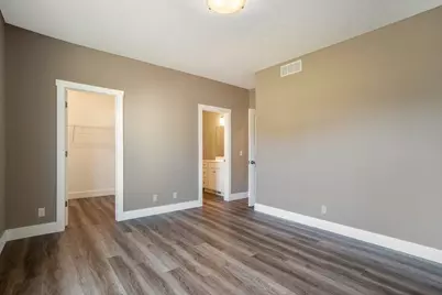 2450 Gray Wolf Way, Muskegon, MI 49444 - Photo 9