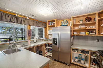 11422 Lakeshore Drive, Lakeview, MI 48850 - Photo 3