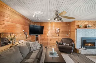 11422 Lakeshore Dr, Lakeview, MI 48850 - Photo 13