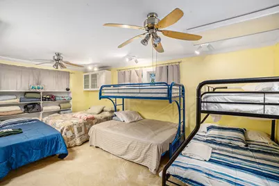 11422 Lakeshore Drive, Lakeview, MI 48850 - Photo 25