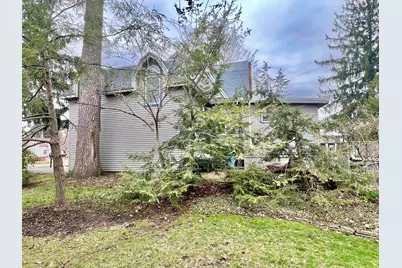 135 Budlong Street, Hillsdale, MI 49242 - Photo 17