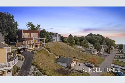 140 Prospect Street, Grand Haven, MI 49417 - Photo 47