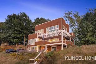 140 Prospect St, Grand Haven, MI 49417 - Photo 45