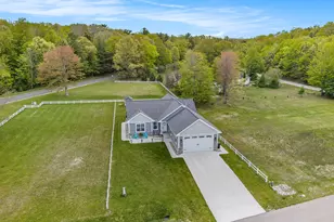 5407 W Sioux Rd, Pentwater, MI 49449 - Photo 1