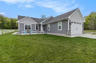 5407 W Sioux Rd, Pentwater, MI 49449 - Photo 3