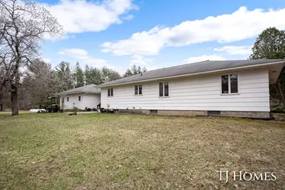 5818 E Sternberg Road, Fruitport, MI 49415 - Photo 39
