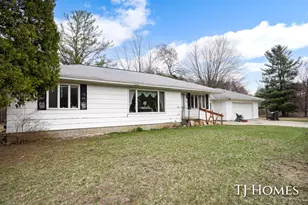 5818 E Sternberg Rd, Fruitport, MI 49415 - Photo 27
