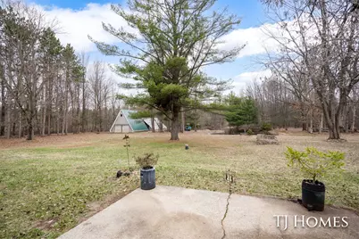 5818 E Sternberg Road, Fruitport, MI 49415 - Photo 41