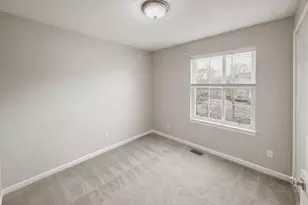 8248 Stamford Rd, Ypsilanti, MI 48198 - Photo 9