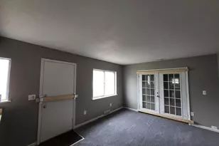 20304 E Eight Mile Rd, Harper Woods, MI 48225 - Photo 9