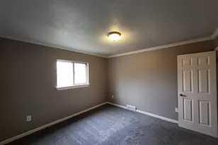 20304 E Eight Mile Rd, Harper Woods, MI 48225 - Photo 7