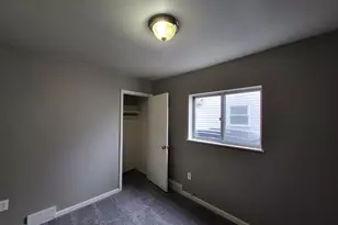 20304 E Eight Mile Rd, Harper Woods, MI 48225 - Photo 5