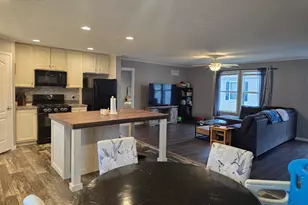 217 Braeburn Dr, Muskegon, MI 49442 - Photo 3